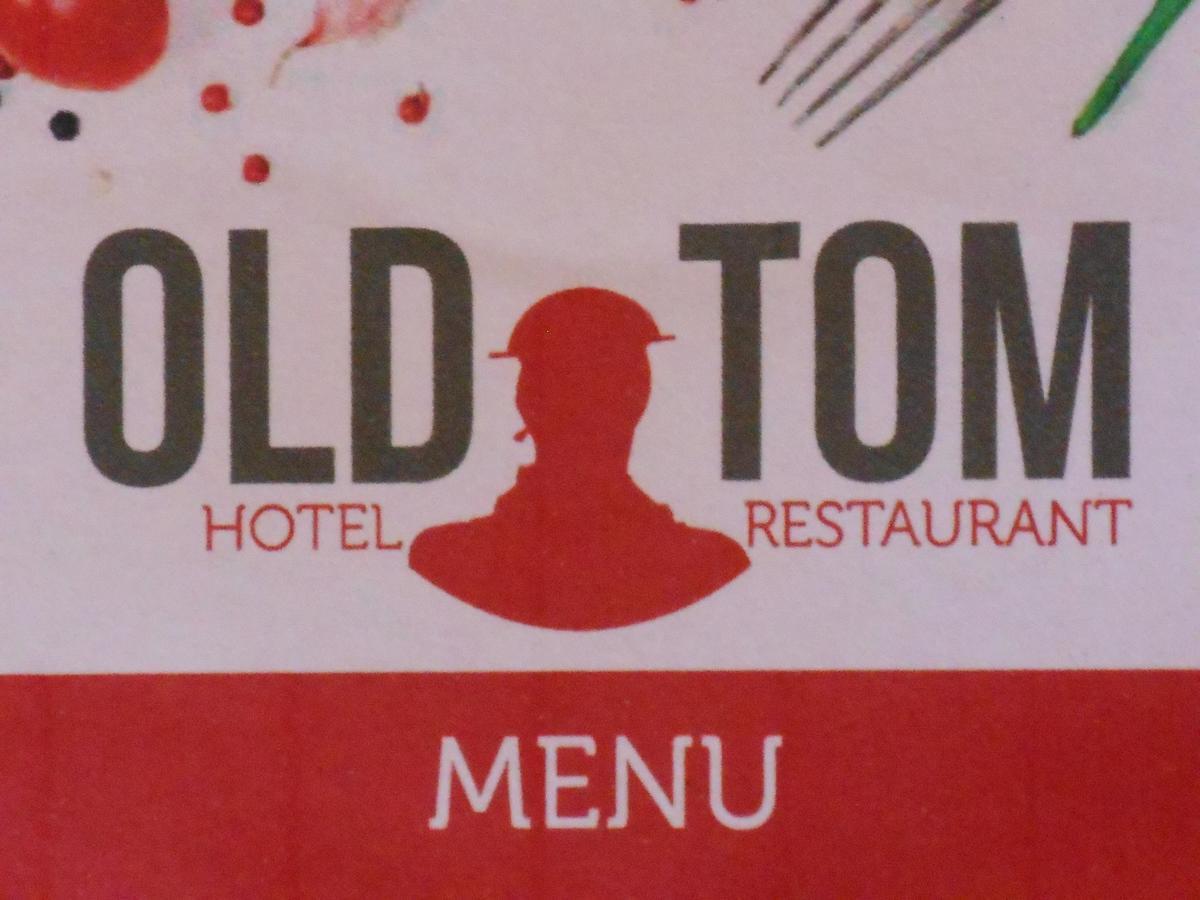 Hotel Old Tom 伊普尔 外观 照片