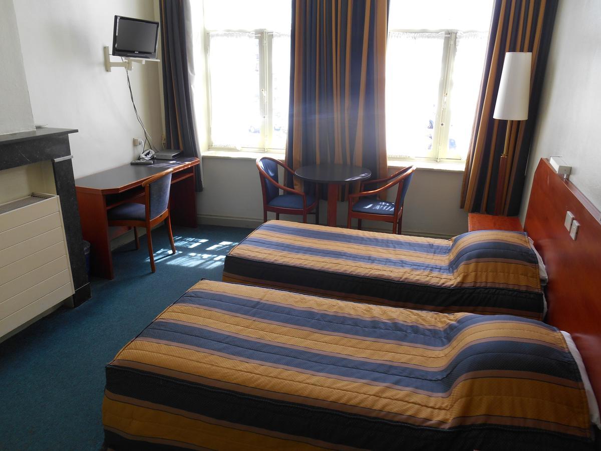 Hotel Old Tom 伊普尔 外观 照片